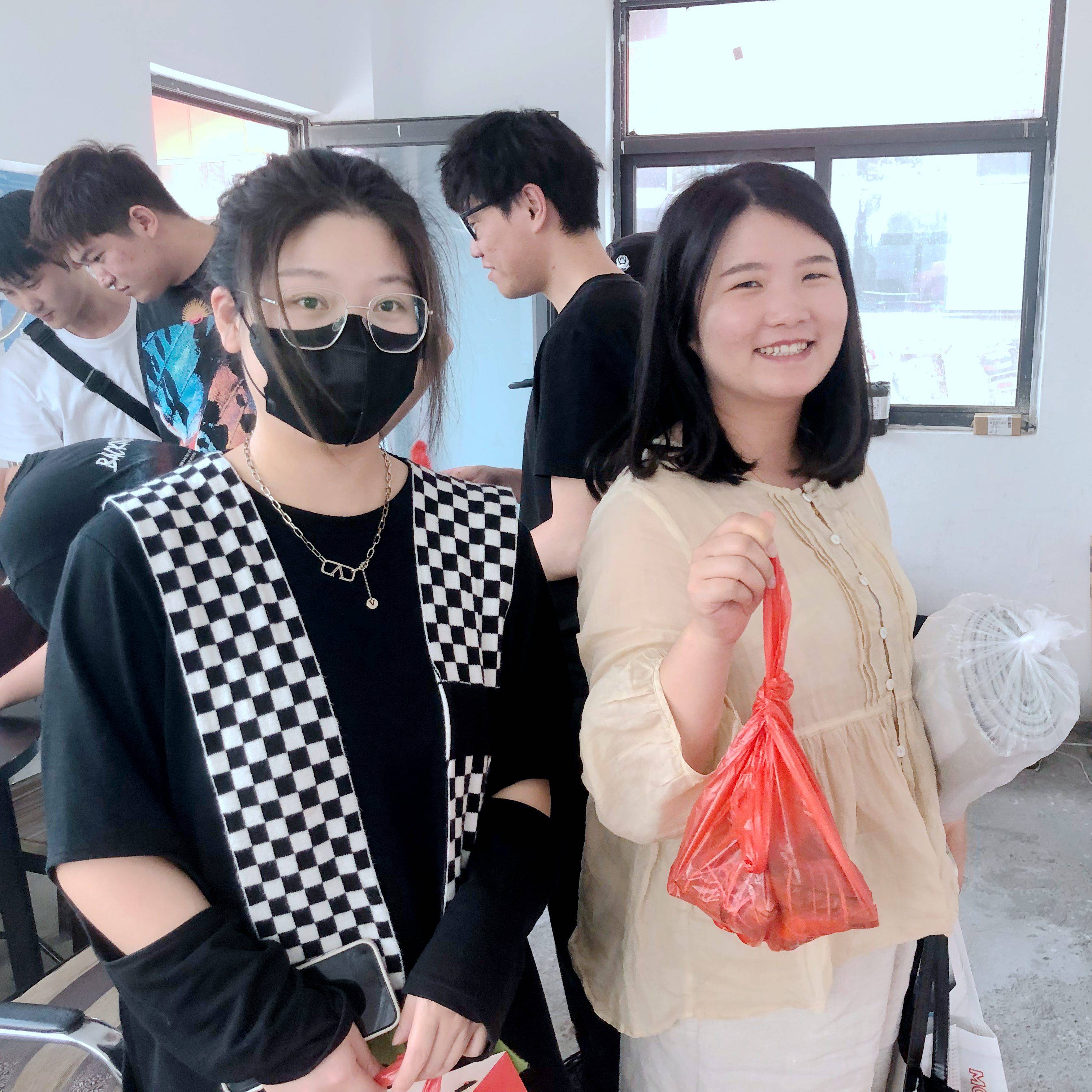 d14ae91c62975644_32_0 d14ae91c62975644_32_0