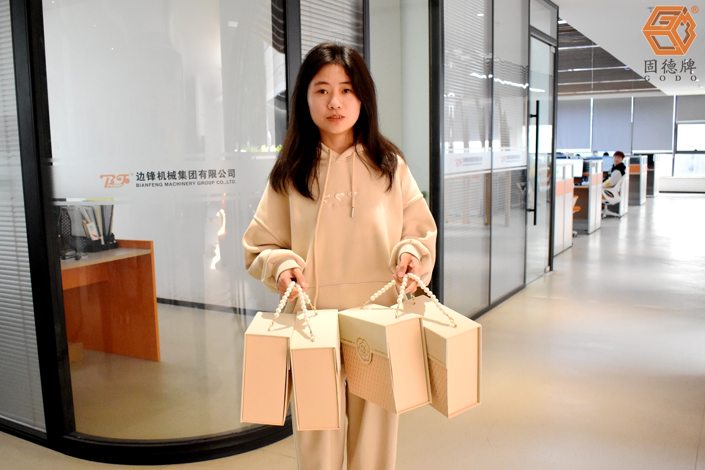 DSC_0023.JPG DSC_0023.JPG