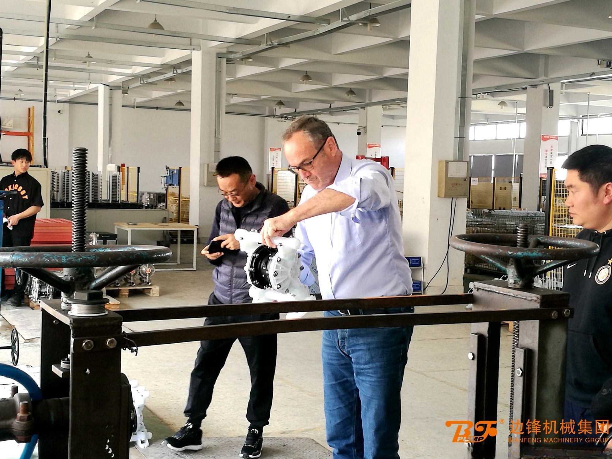 邊鋒機(jī)械集團(tuán),固德牌,隔膜泵,隔膜泵廠家,走出去,引進(jìn)來(lái)