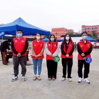 贊！邊鋒志愿者深入核酸檢測(cè)一線助力疫情防控！