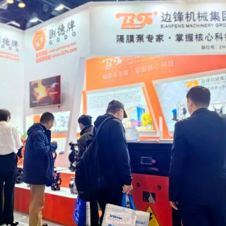 直擊北京水展現(xiàn)場，看邊鋒精彩瞬間！